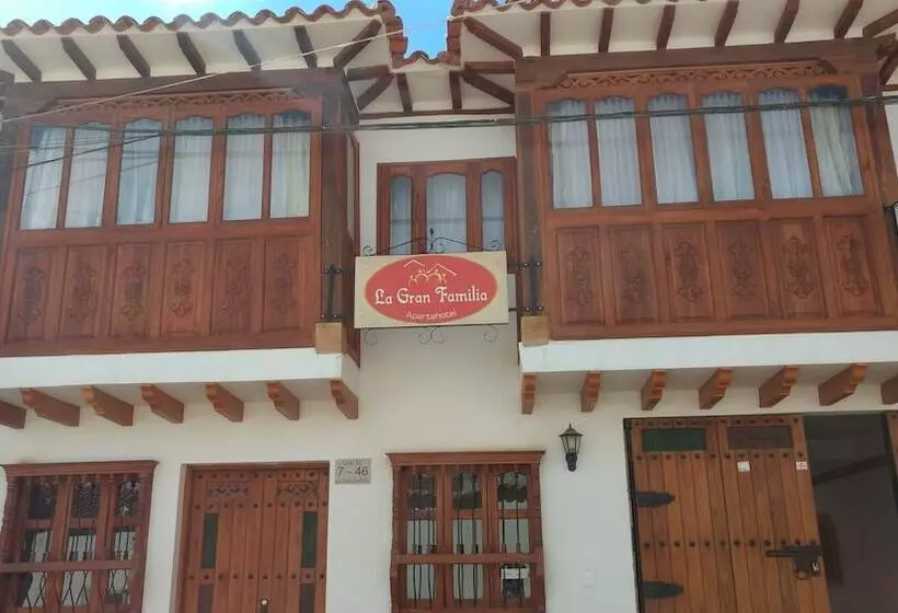 Apartahotel La Gran Familia