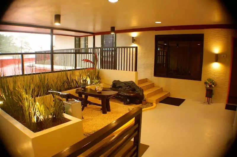 ホテル Baguio Lefern