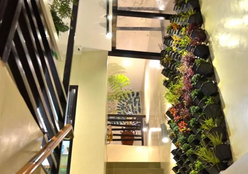 ホテル Baguio Lefern