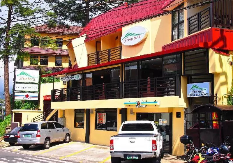 ホテル Baguio Lefern