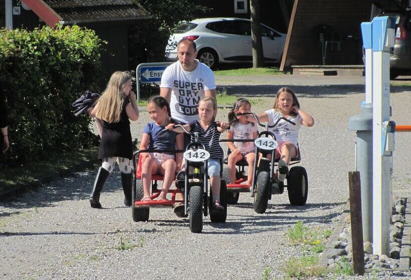 בית מלון כפרי Dancamps Trelde Naes