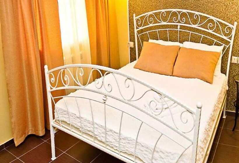 בית מלון כפרי Marton Villa Diego