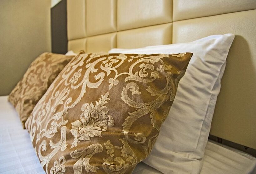 בית מלון כפרי Marton Villa Diego