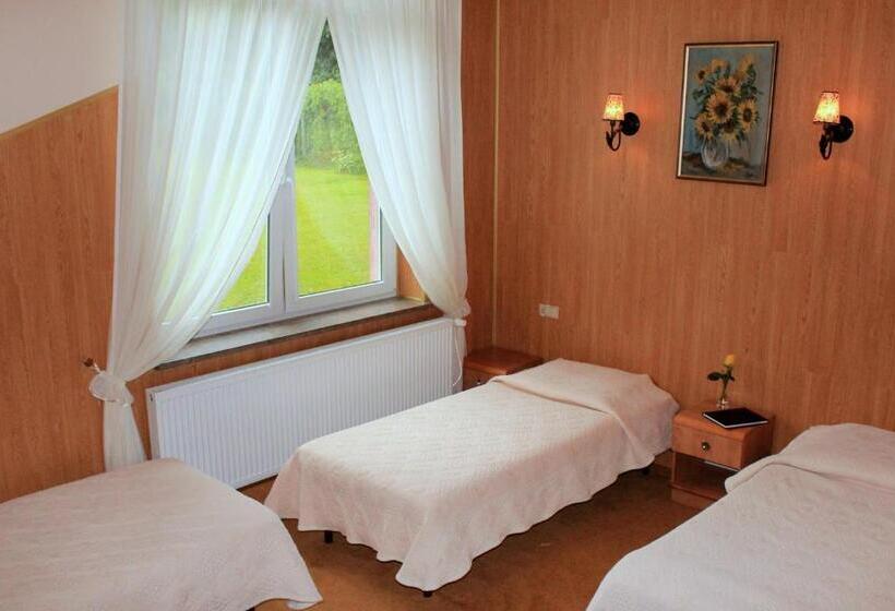 فندق Parkowa Noclegi Ze śniadaniem