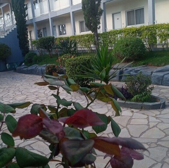 هتل Pousada 4estações