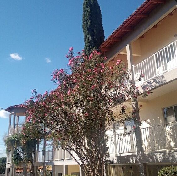 هتل Pousada 4estações