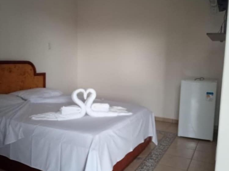 هتل Pousada 4estações