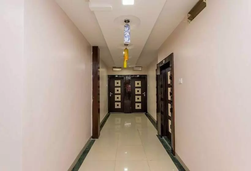ホテル Raj Palace
