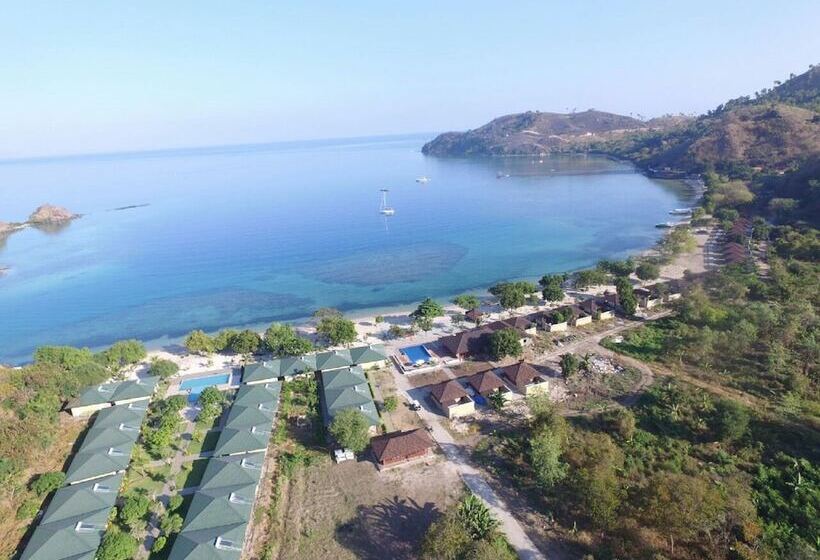 Отель Sylvia Beach Villa