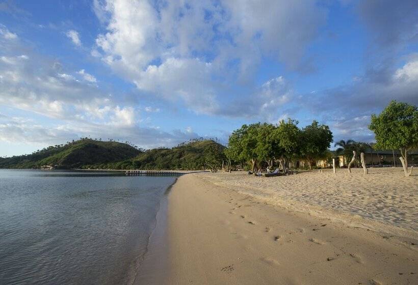 Отель Sylvia Beach Villa