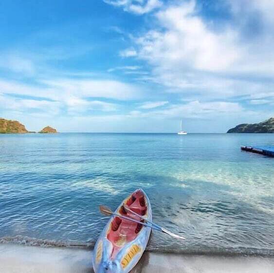 Отель Sylvia Beach Villa