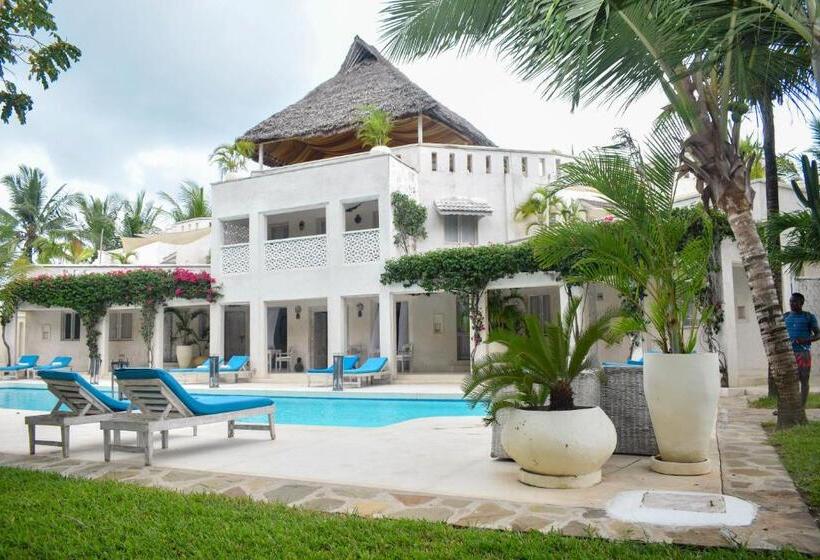 هتل The Villa Luxury Suites