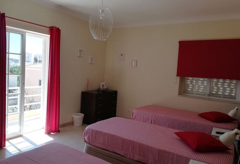 My Guest House Hostel