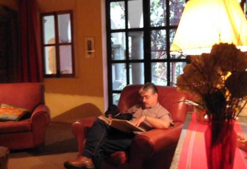 پانسیون Casa Mision De San Miguel