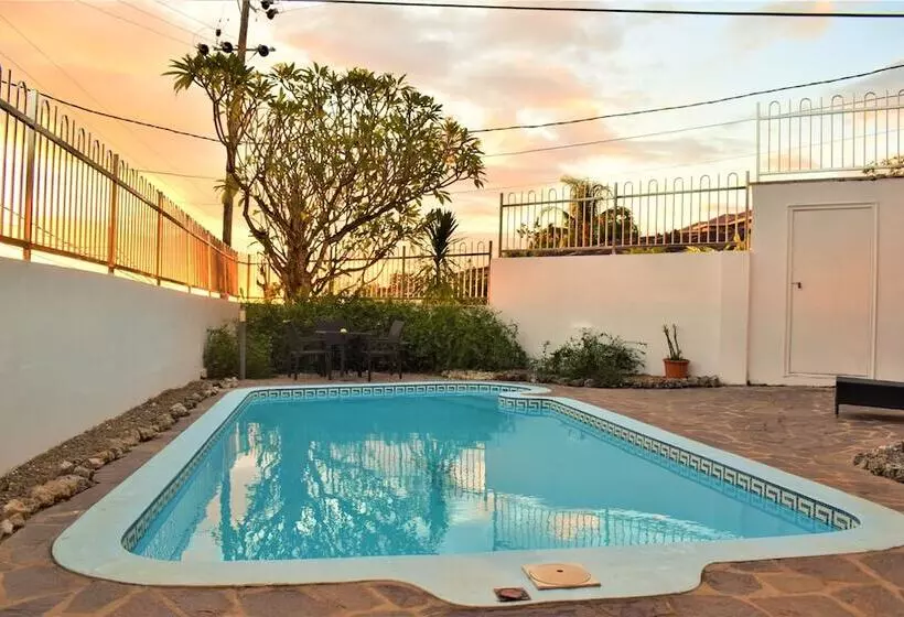 پانسیون Villa Roscia