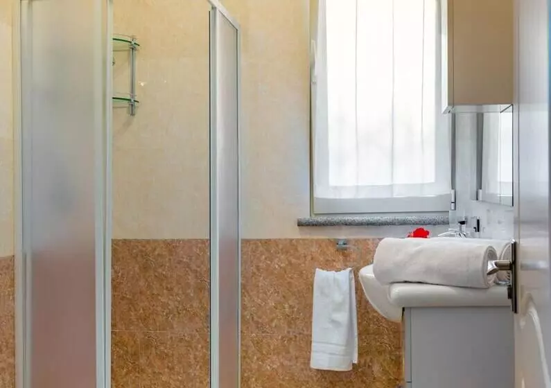 پانسیون Villa Roscia