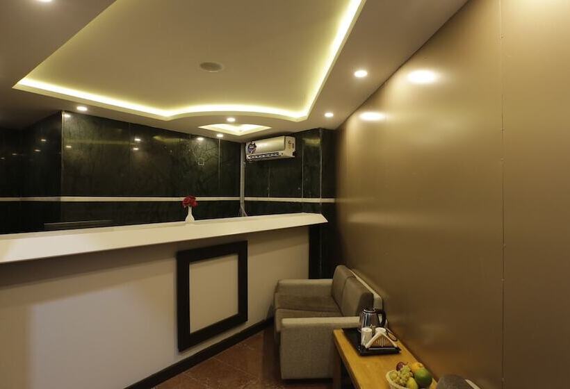 Hotelli Collection O Santhome Residency Near Marina Beach