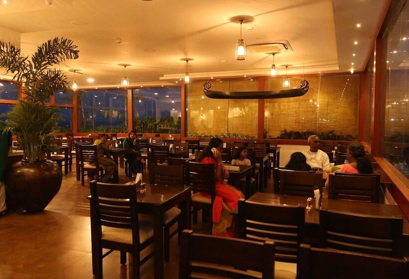 Hotelli Collection O Santhome Residency Near Marina Beach