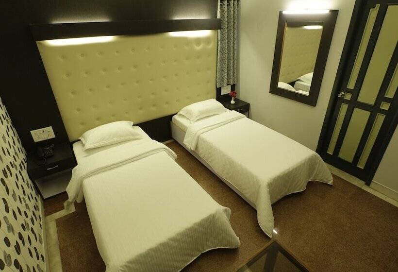 Hotelli Collection O Santhome Residency Near Marina Beach