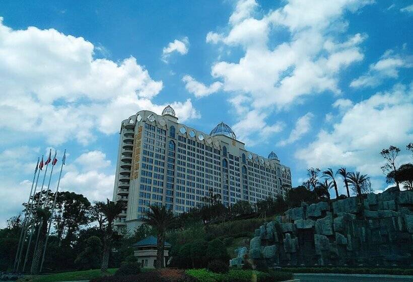 בית מלון כפרי Laibor International