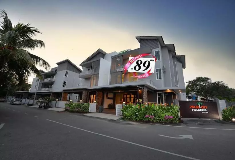 ホテル Palm City Villa
