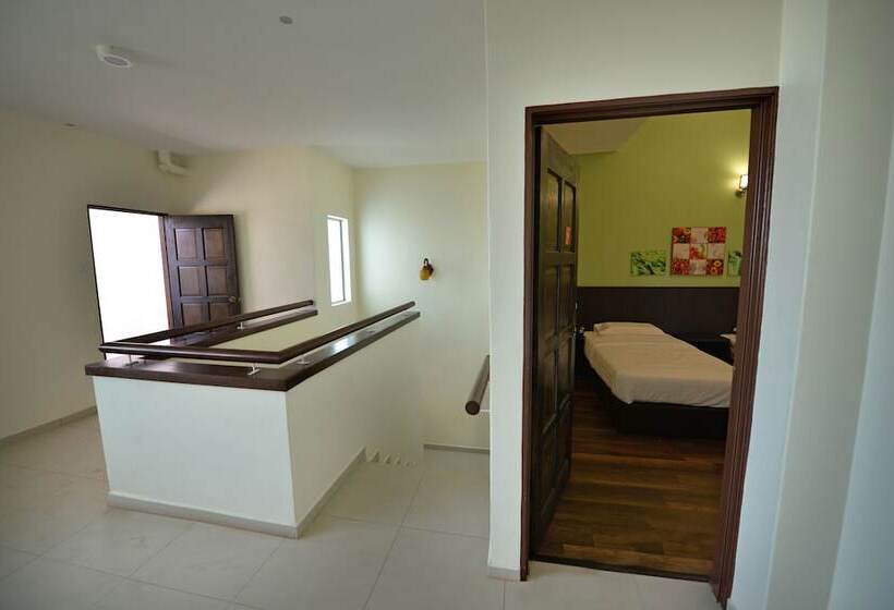 בית מלון כפרי Palm City Villa