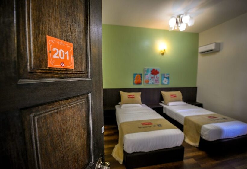 בית מלון כפרי Palm City Villa