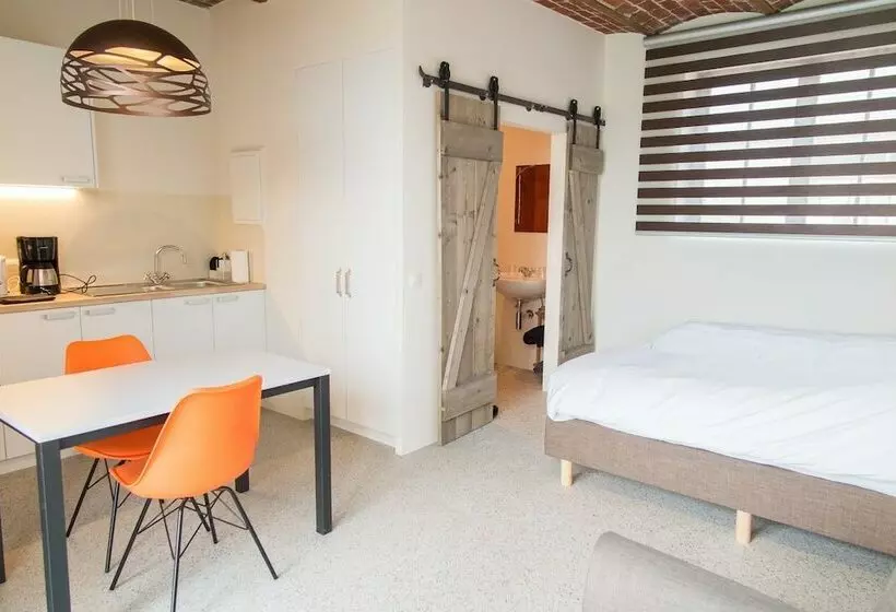 Hotelli Vakantiewoningen Eyndevelde