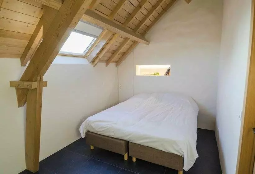 Hotelli Vakantiewoningen Eyndevelde