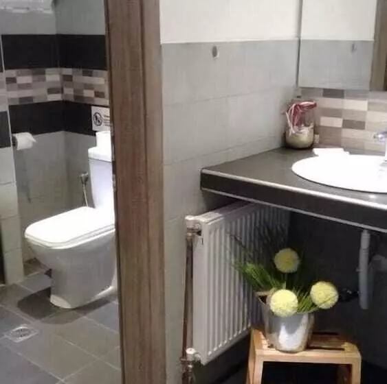 Kentrikon Suites
