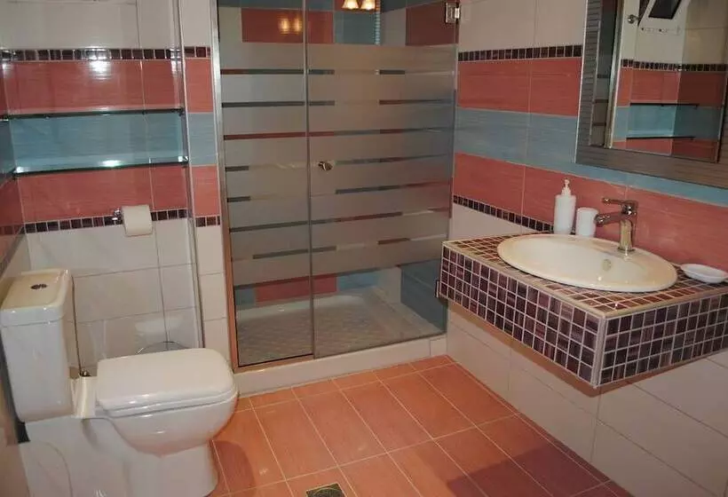 Kentrikon Suites