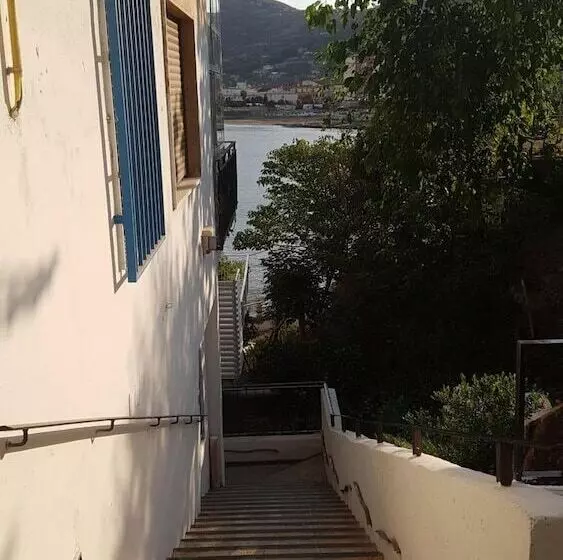 پانسیون B&b Vistamare Suite