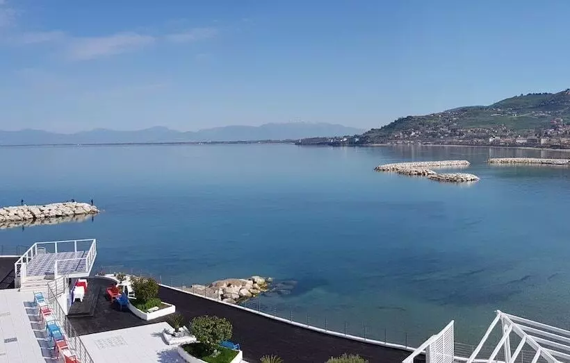 پانسیون B&b Vistamare Suite