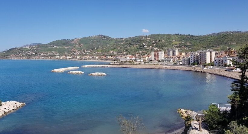 פנסיון B&b Vistamare Suite