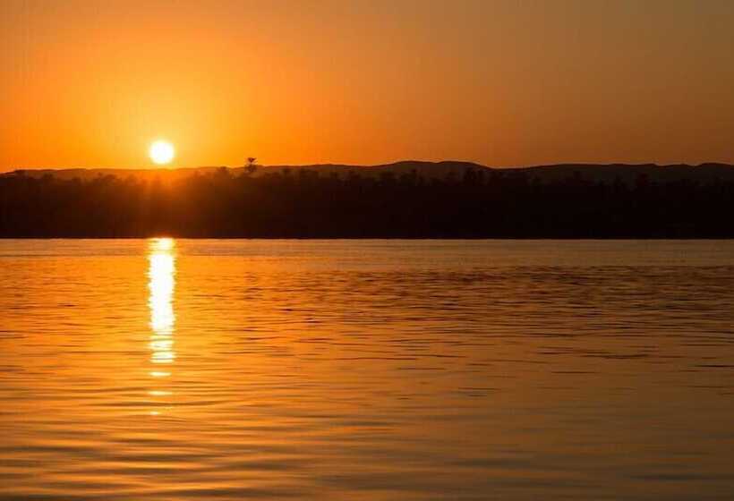 پانسیون Lotus Lis House