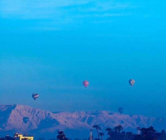 پانسیون Lotus Lis House