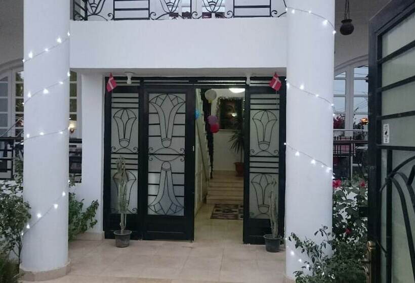 پانسیون Lotus Lis House