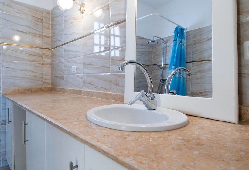 پانسیون Lotus Lis House