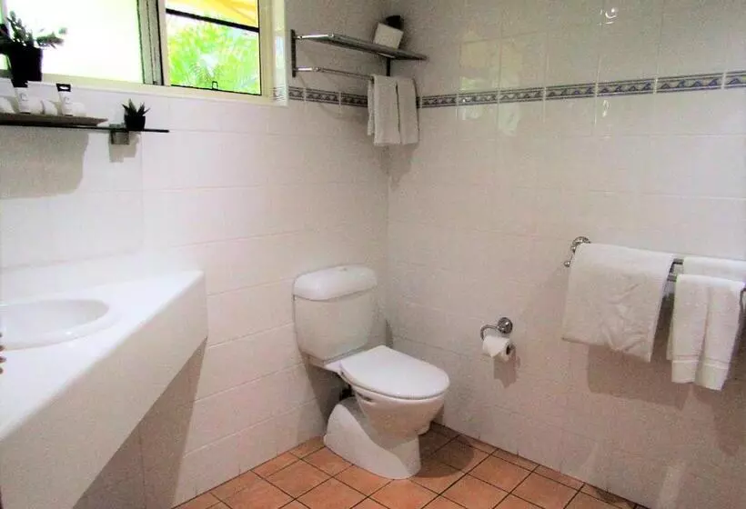 Sunlit Waters Studio Apartments