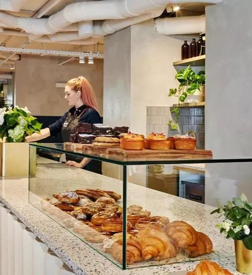 Tyrian Albert Park Lake