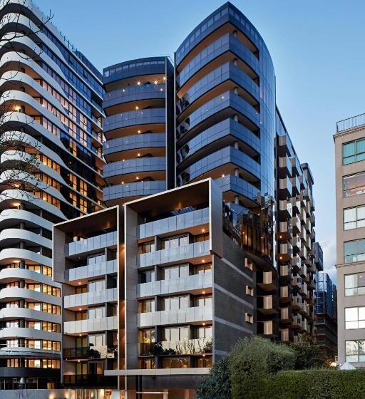 Tyrian Albert Park Lake