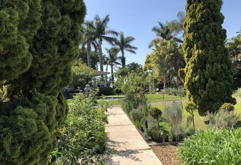 ベッドアンドブレックファースト The Bentley Westville