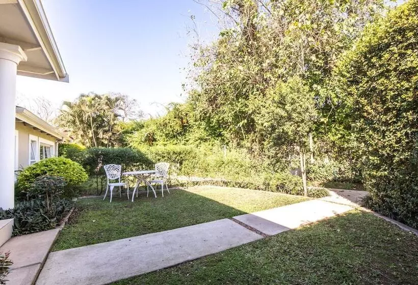 Aamiaismajoitus (B&B) The Bentley Westville