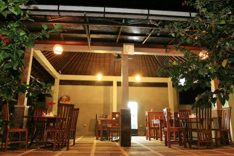 簡易ホテル D' Padang