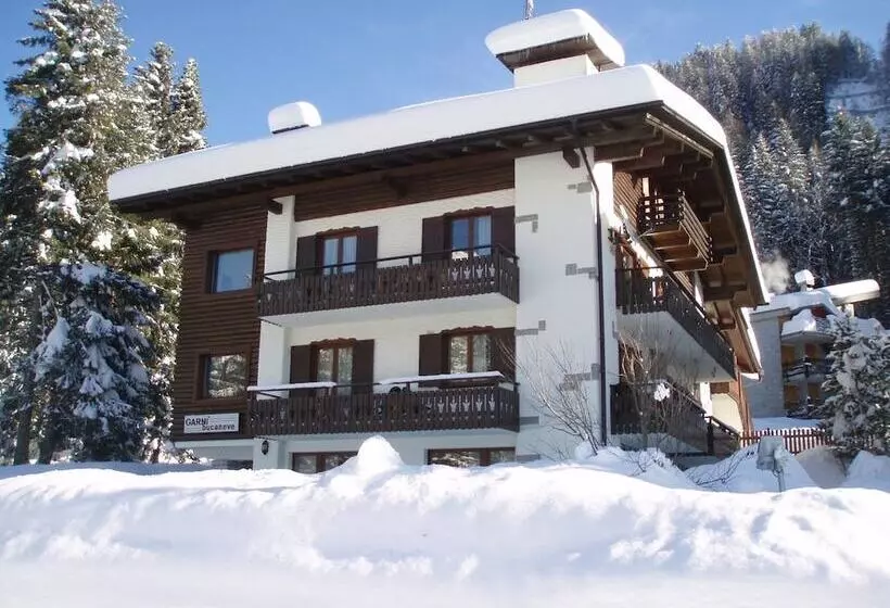 Hotelli Garnì Bucaneve Bellezza E Salute