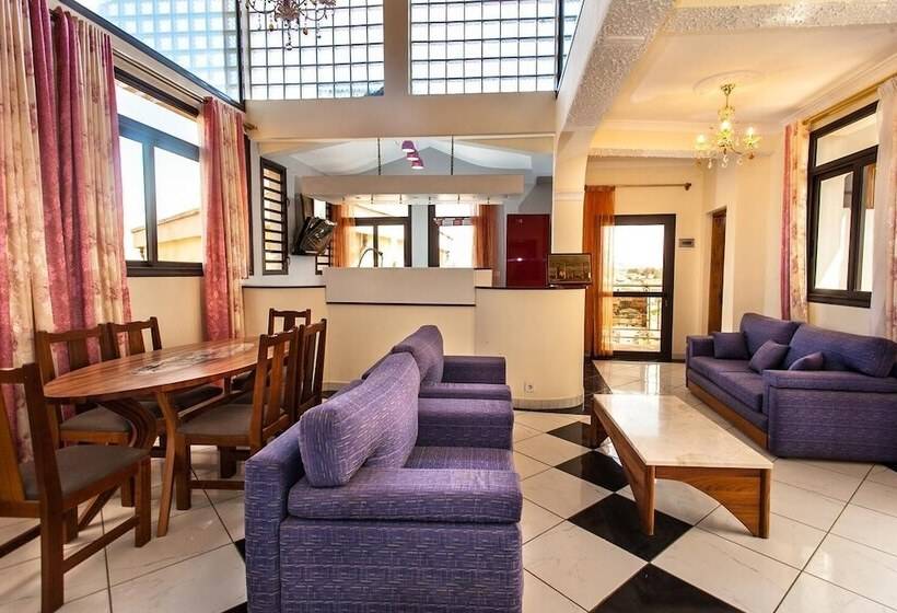 Hotel Oceanis Home & Voyages