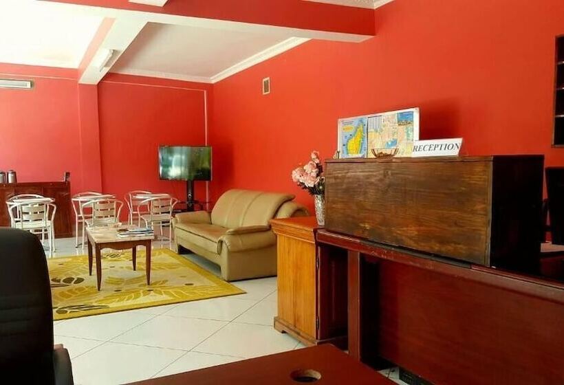 Hotel Oceanis Home & Voyages