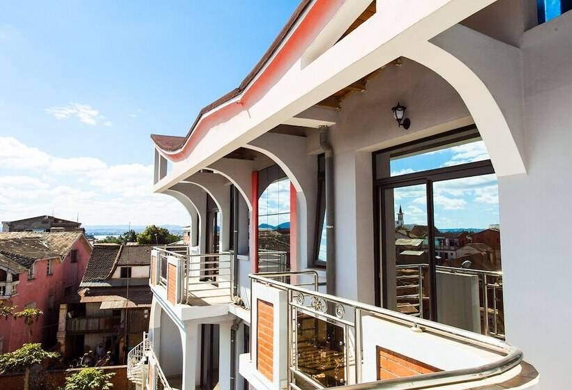 Hotel Oceanis Home & Voyages