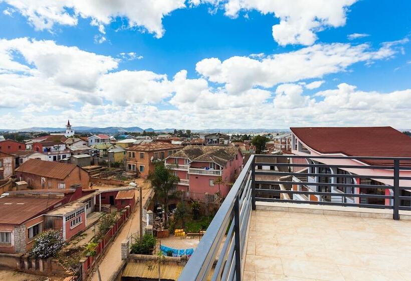 Hotel Oceanis Home & Voyages