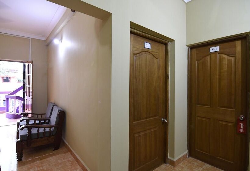 Hotell Oyo 9672 Near Baga Beach